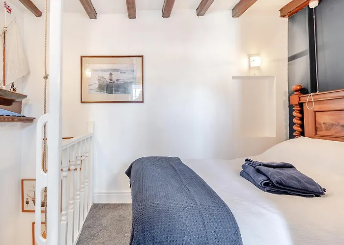 Withnail's Hideaway - Uk43429 ウィットビー