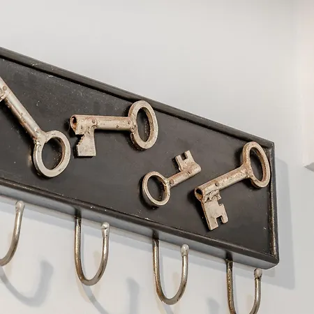 Withnail's Hideaway - Uk43429 Whitby